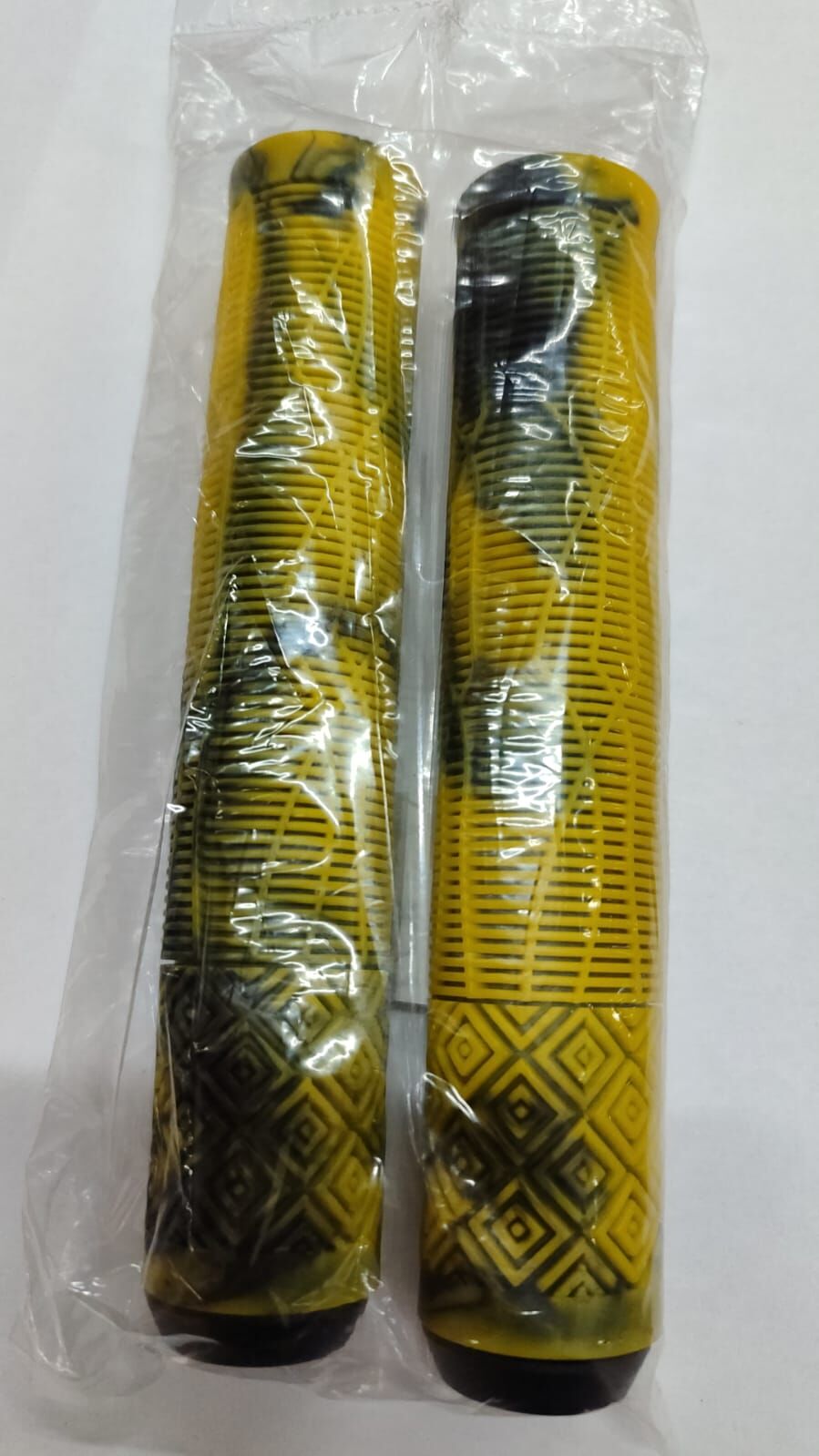 Golden 165 Mm Renkli Silikon Elcik(sarı)